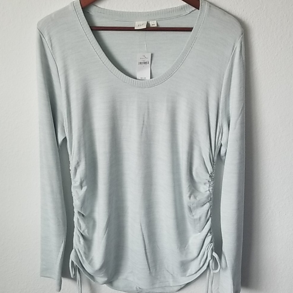 GAP Top with Side Rushing